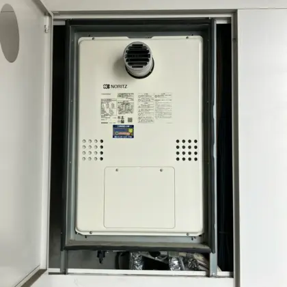 大阪府大阪市港区 交換後の給湯器 ノーリツ GTH-2454SAW3H-T BL