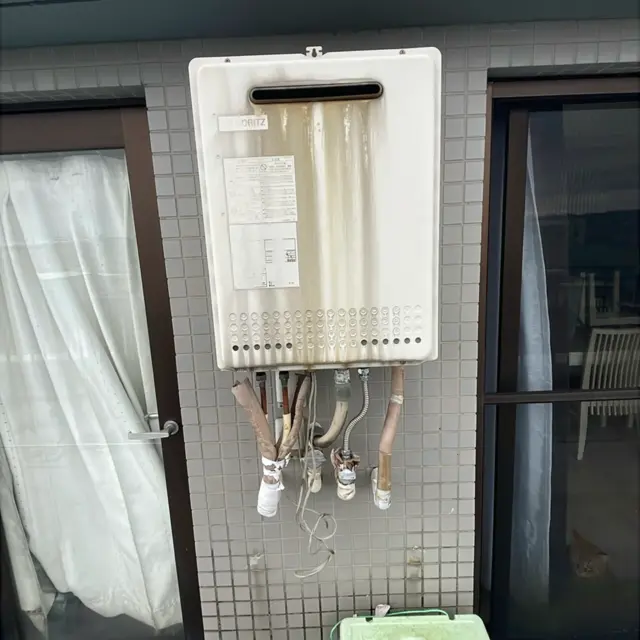 交換前の給湯器 ノーリツ GT-2050SAWX