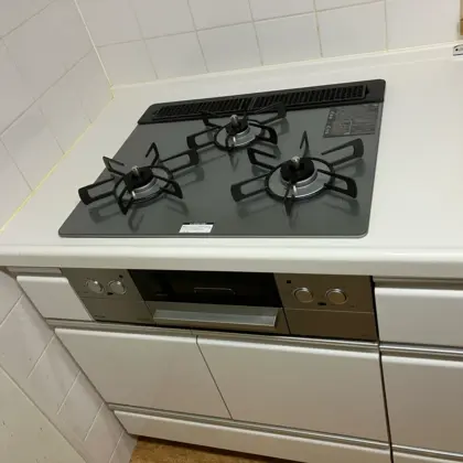 千葉県成田市 交換後のビルトインガスコンロ リンナイ RHS31W42J3RSTW
