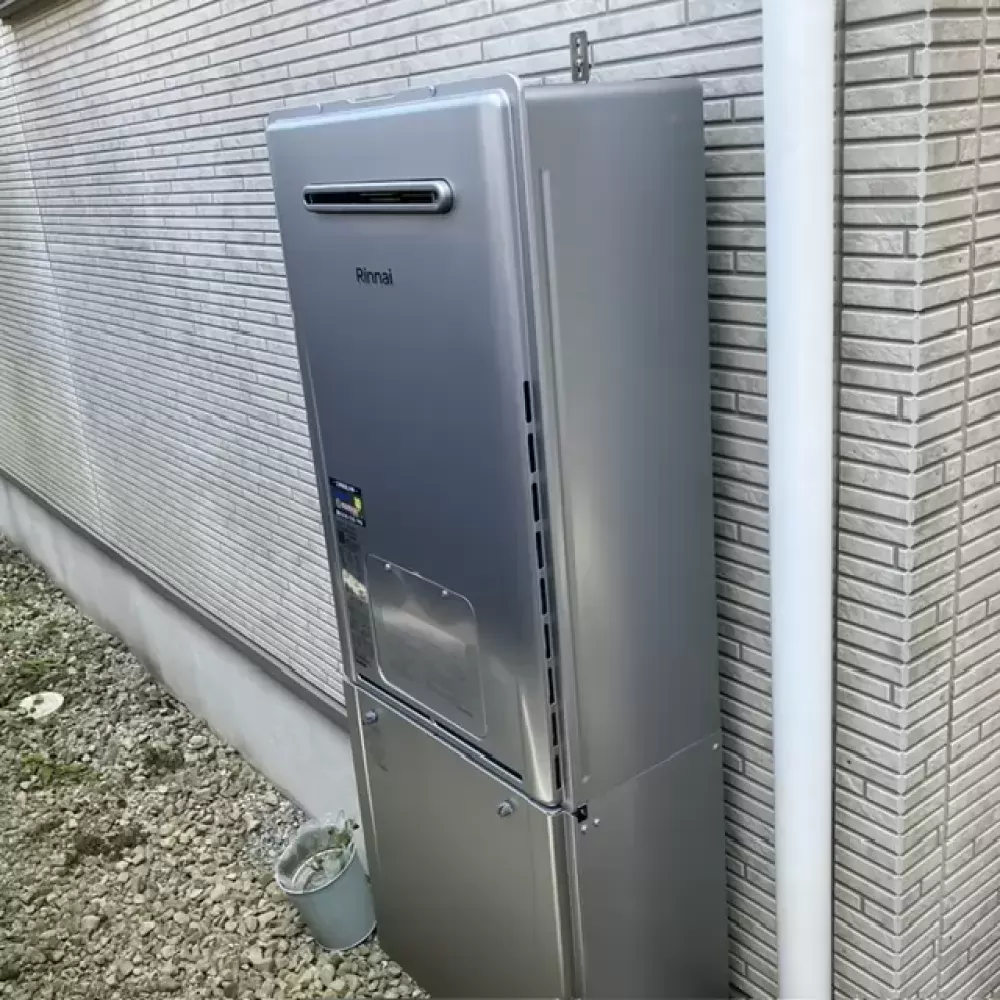 RUFH-UE2407AW2-3(A)の給湯器交換工事