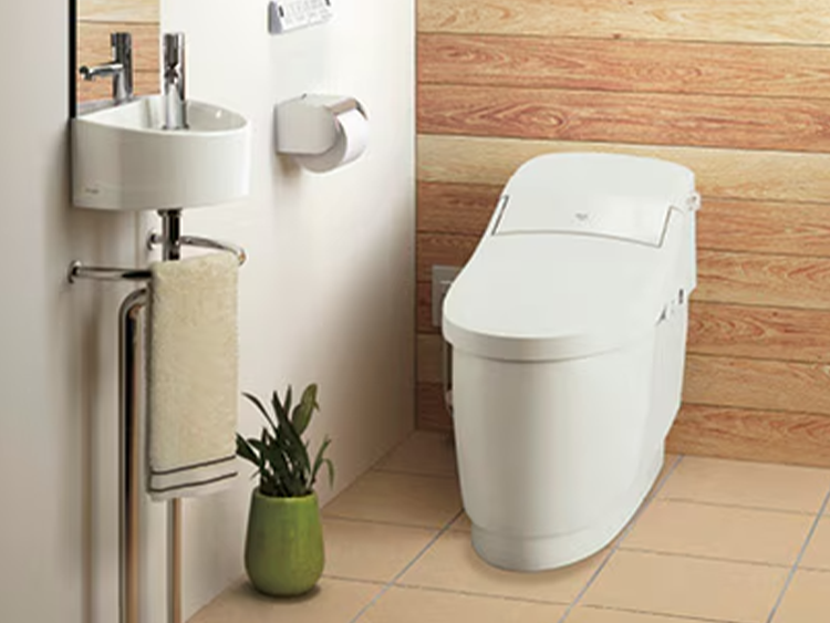 プレアスLSタイプ オフホワイトのトイレ空間