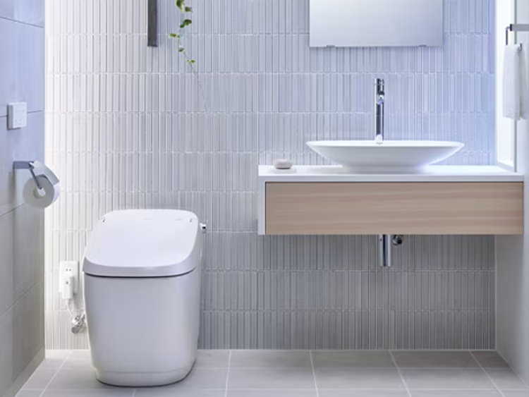 サティスG ピュアホワイトのトイレ空間
